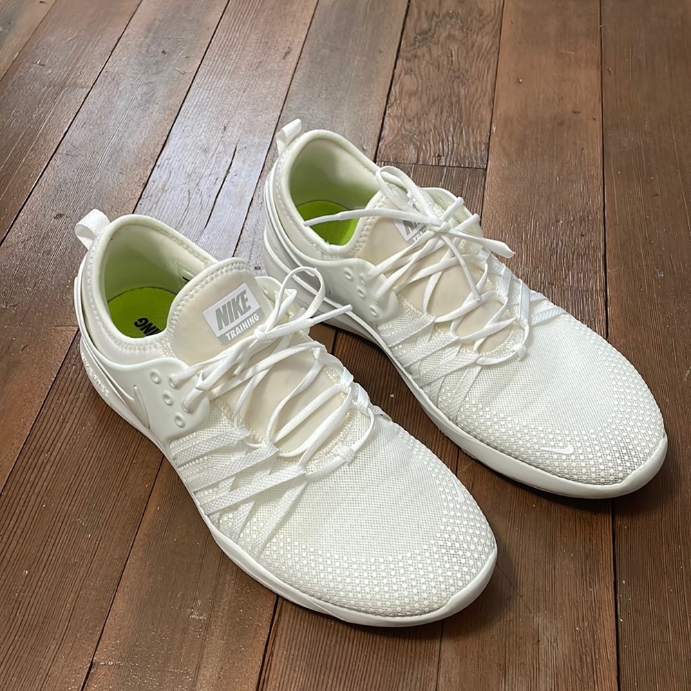 Nike free white training sneakers athletic shoes size 10.5